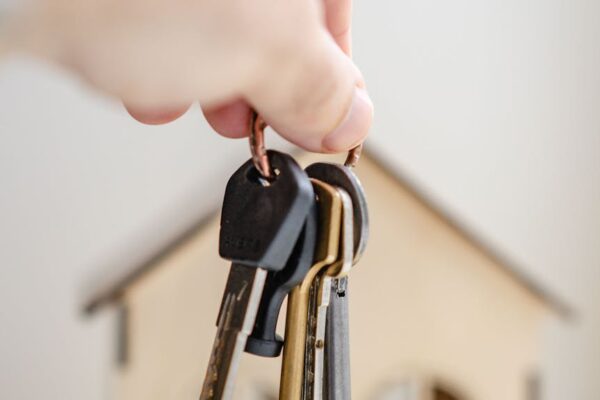 Simplifying Mortgages and Refinancing for Homeowners